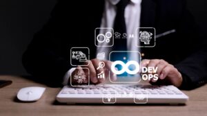Co to jest DevOps i jakie korzyści przynosi firmom technologicznym?