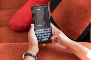 Samsung Chat 222 – recenzja telefonu z klawiaturą QWERTY
