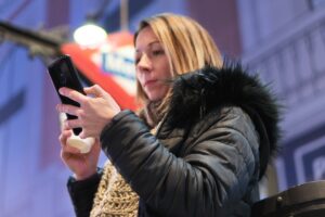 Czy TikTok zostanie zbanowany w Polsce? Zagrożenia i przyszłość aplikacji